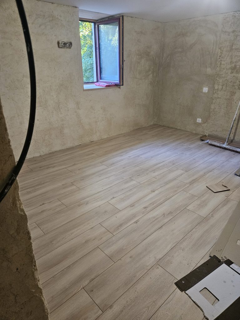 pose du parquet flottant alsafloor