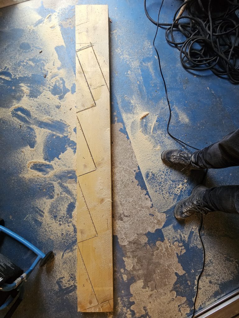 traçage d'un limon en bois dans un bastaing de 75x225 mm